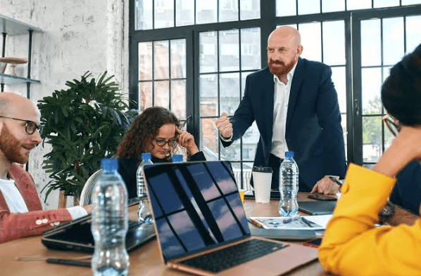 5 Reasons Small Businesses Choose Accounting Firms Over In House Staff